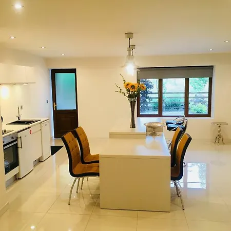 דירה Blossom Lane *